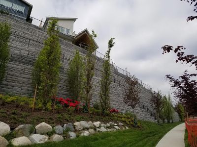 Tiered stair wall